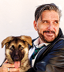 Craig Ferguson Hotel Packages - Ramada By Wyndham Niagara Falls By The River
