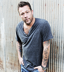 Uncle Kracker Hotel Packages - Wyndham Garden Niagara Falls Fallsview