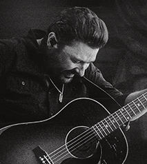 Chris Young TOWN AIN'T BIG ENOUGH WORLD TOUR 2020 WITH SPECIAL GUEST PAYTON SMITH Hotel Packages - Days Inn Niagara Falls Lundy's Lane